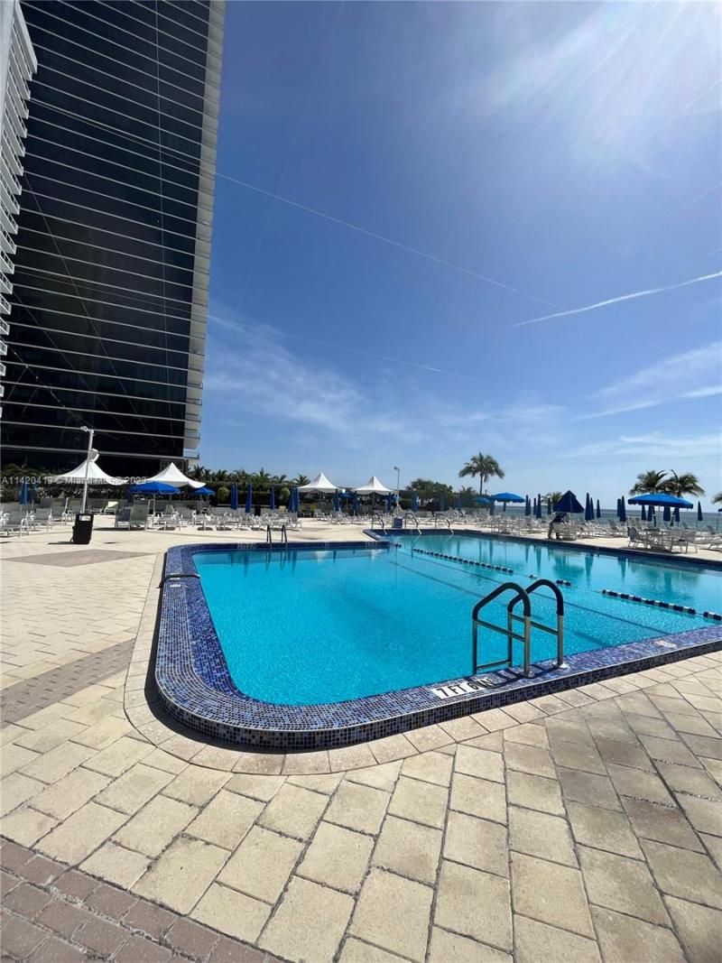 2030 S Ocean Dr, Unit 1602, Hallandale Beach, FL 33009 Photo