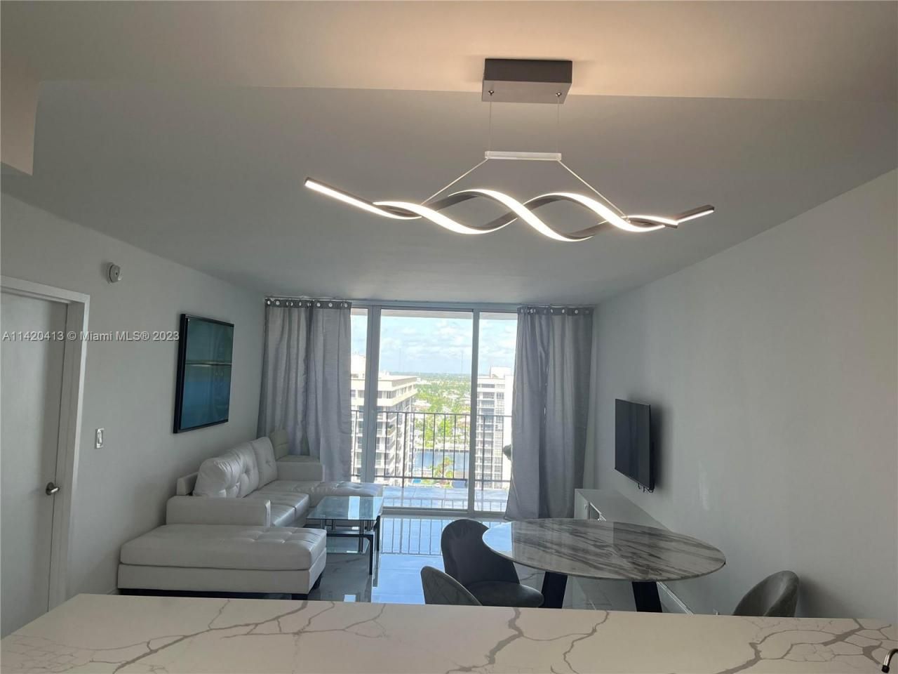 2030 S Ocean Dr, Unit 1602, Hallandale Beach, FL 33009 Photo
