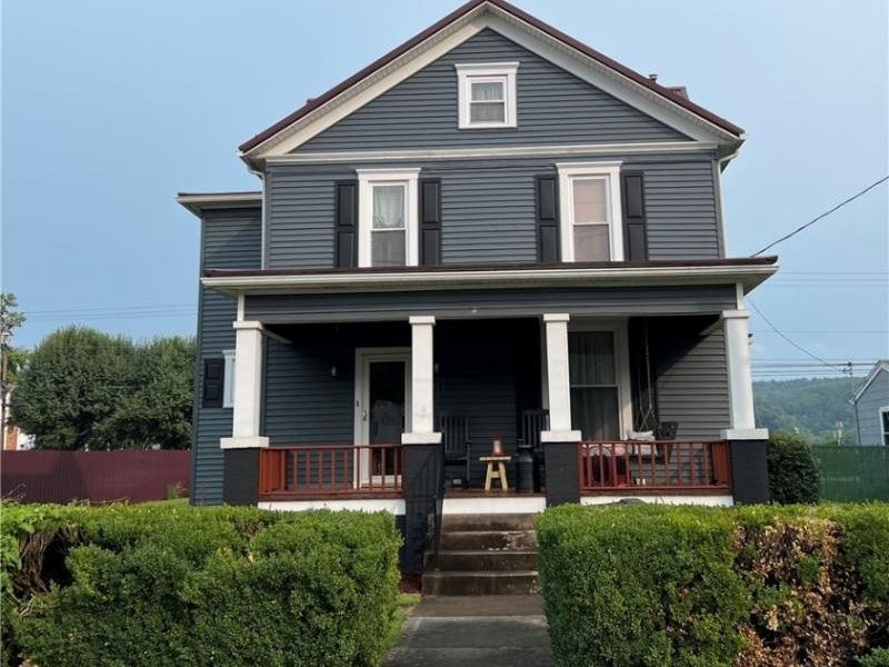 911 Grandview Avenue, New Matamoras, OH 45767 Photo 2