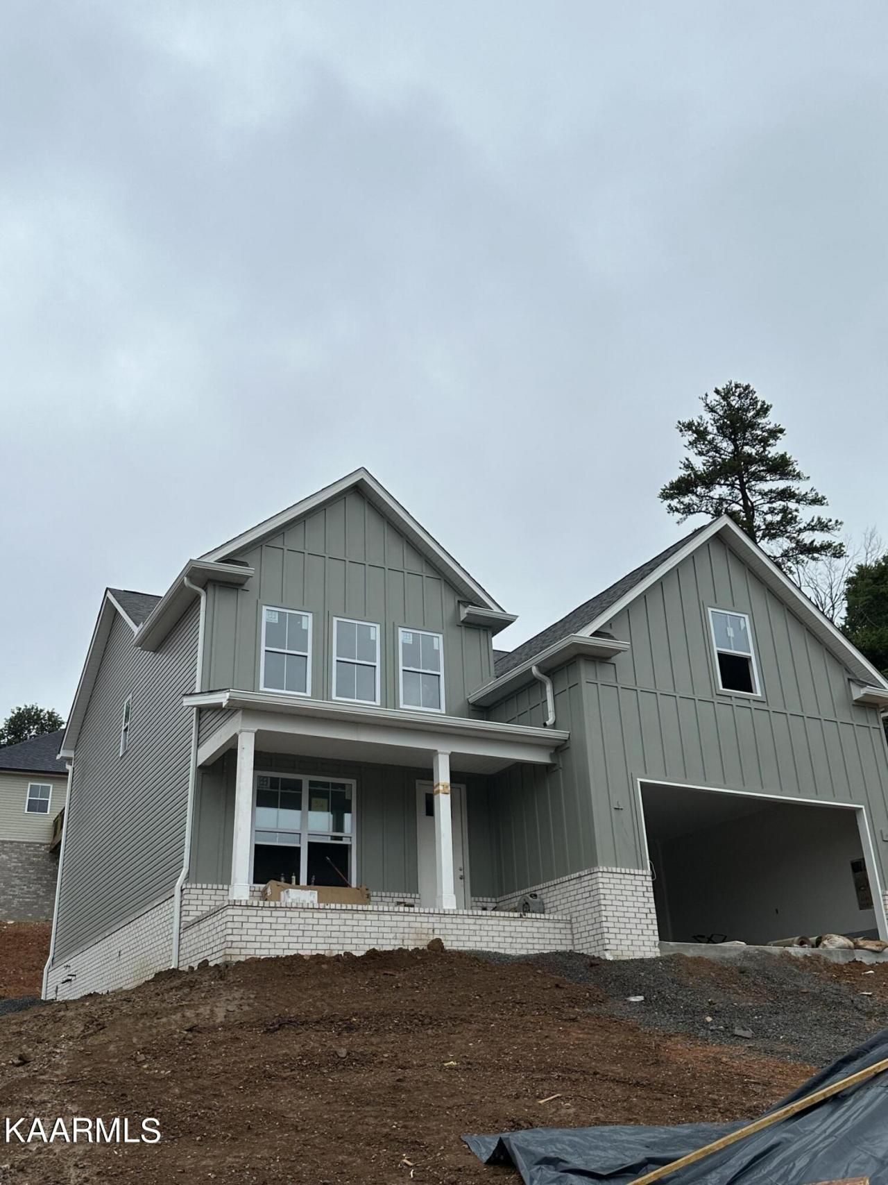 8137 Chapel Hill Lane, Knoxville, TN 37938 Main Photo