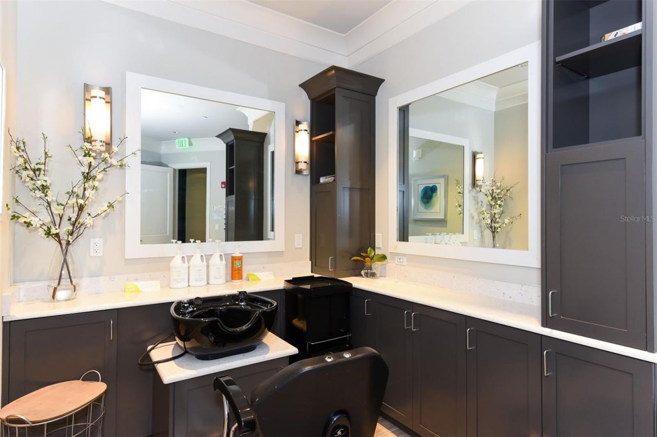 5805 Wake Forest Run, Unit 103, Lakewood Ranch, FL 34211 Photo