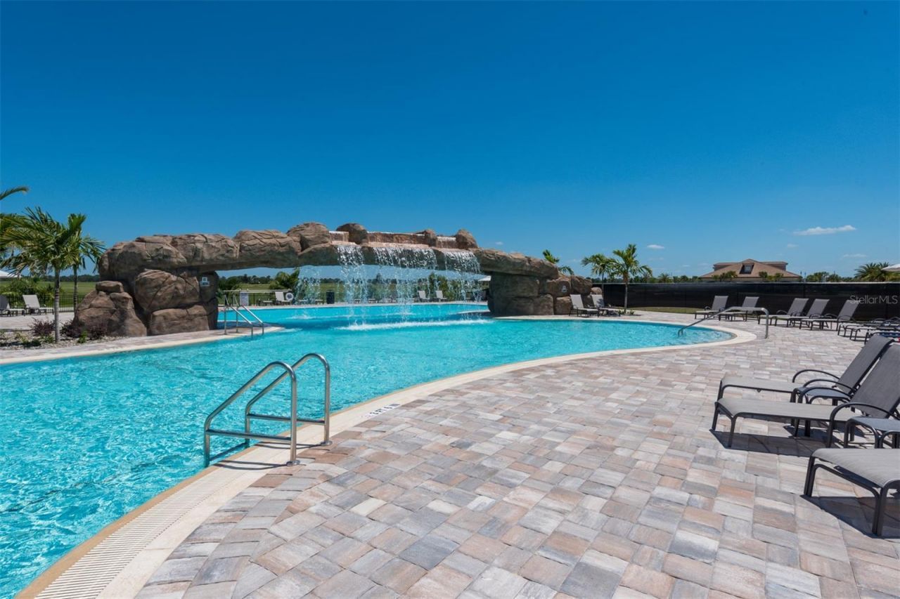 5805 Wake Forest Run, Unit 103, Lakewood Ranch, FL 34211 Photo