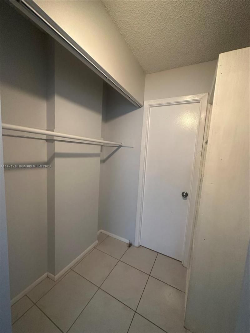 401 Golden Isles Dr, Unit 603, Hallandale Beach, FL 33009 Photo