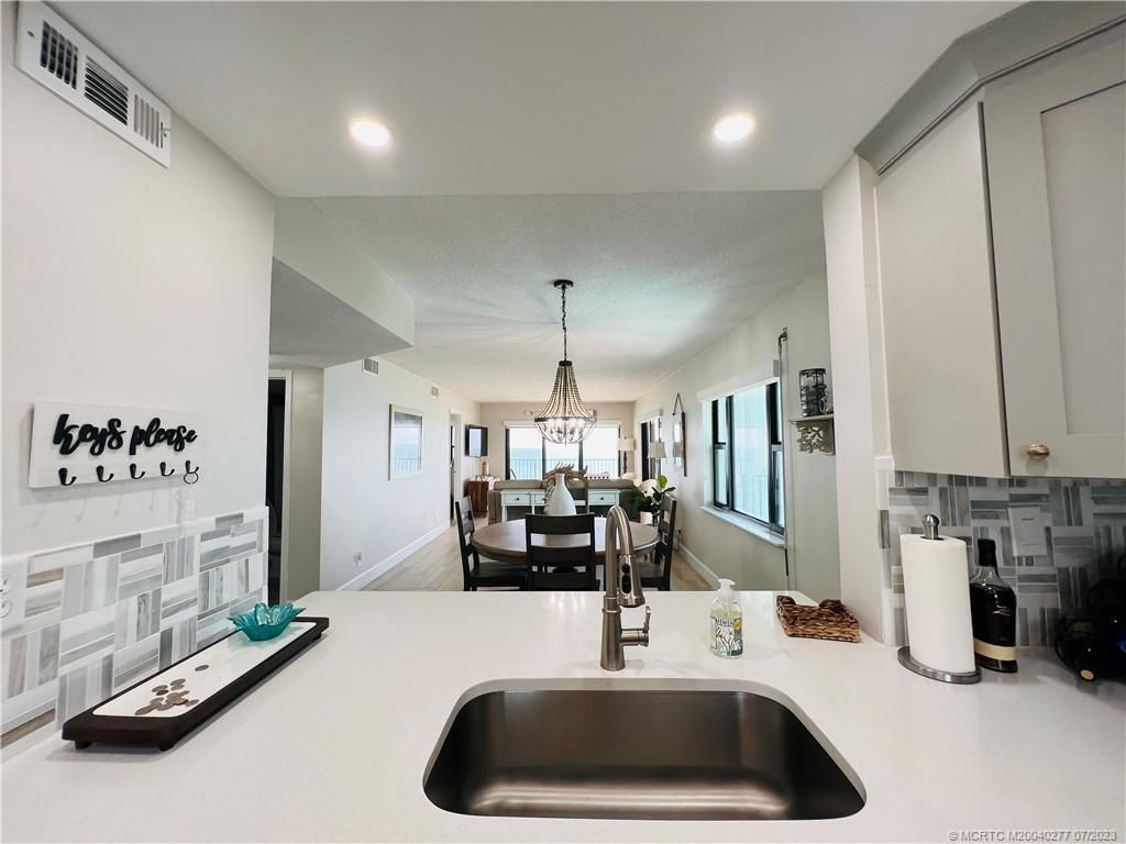 9400 S Ocean Drive, Unit 608B, Jensen Beach, FL 34957 Photo