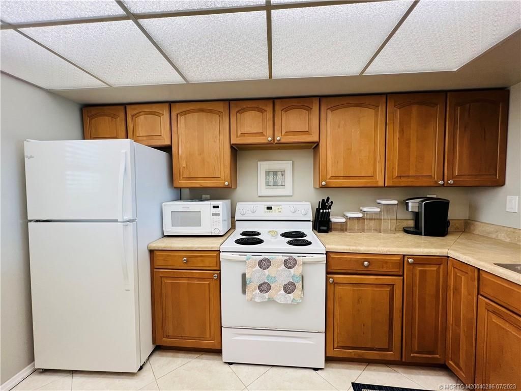 9400 S Ocean Drive, Unit 1003 B, Jensen Beach, FL 34957 Photo