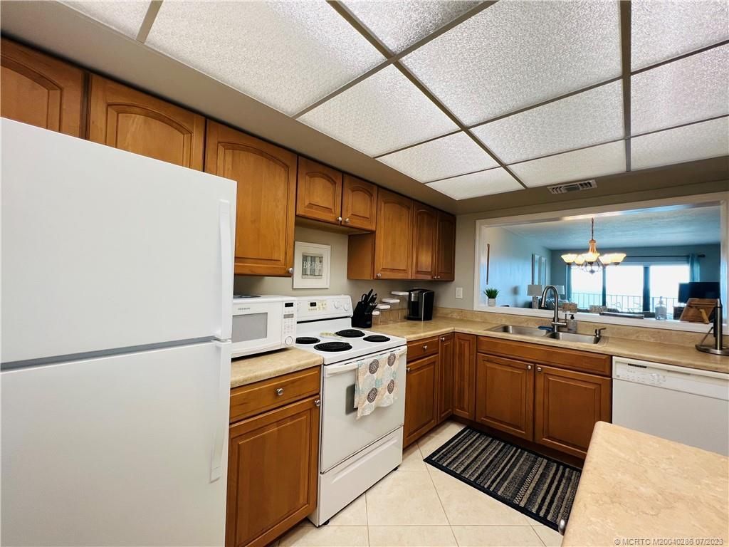 9400 S Ocean Drive, Unit 1003 B, Jensen Beach, FL 34957 Photo