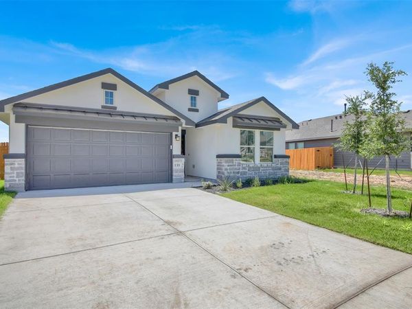 133 Woods Edge LN, Georgetown, TX 78628