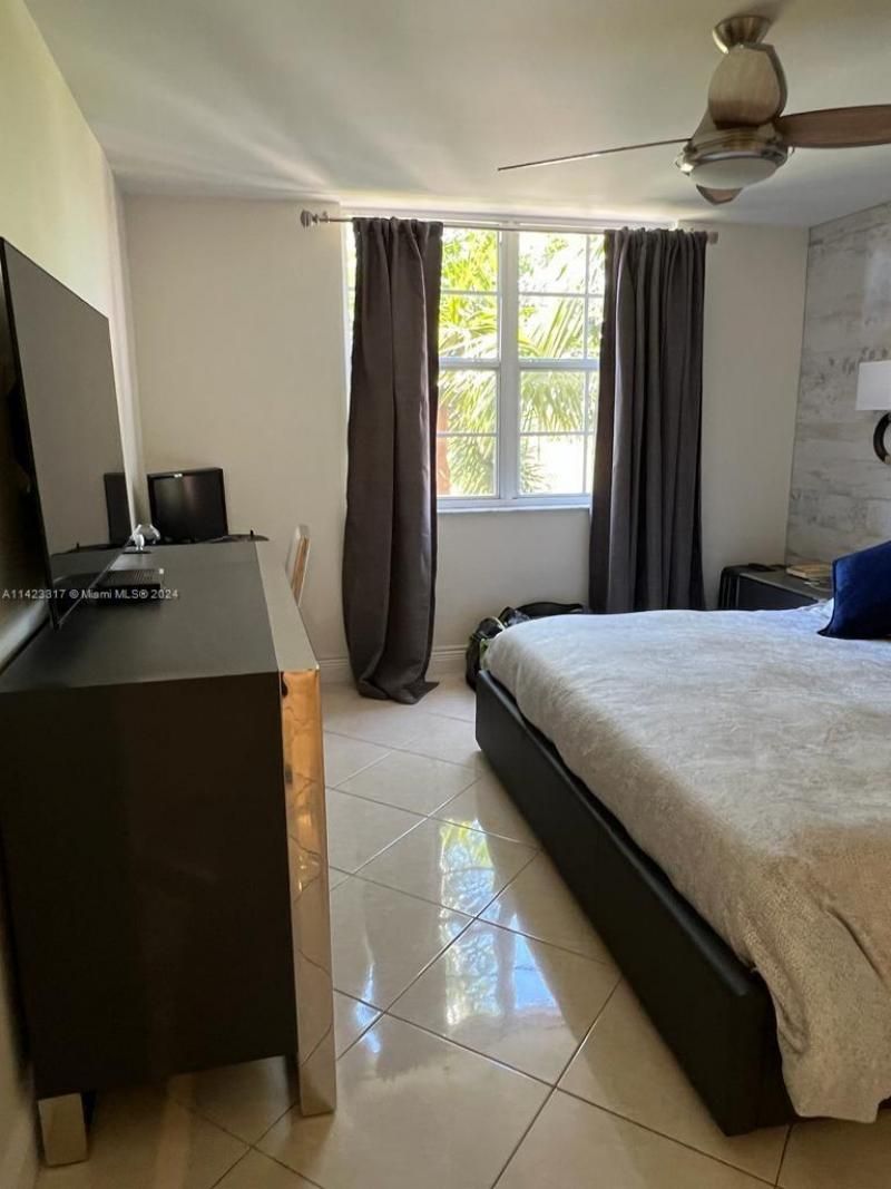 19901 E Country Club Dr, Unit 2505, Aventura, FL 33180 Photo