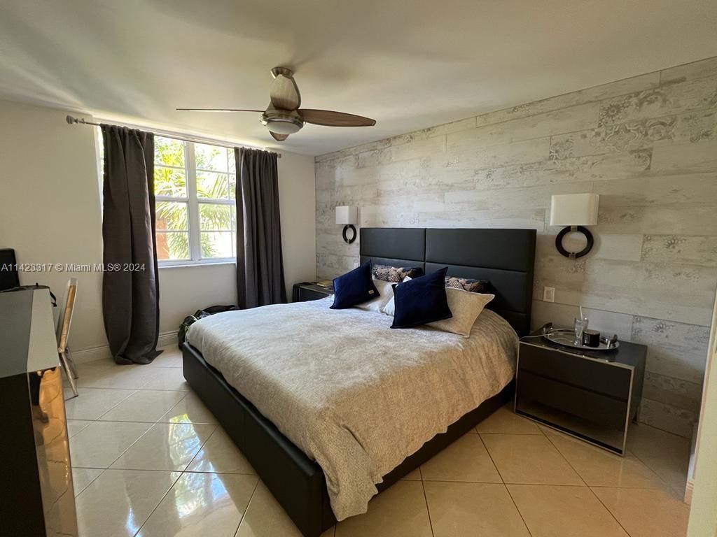 19901 E Country Club Dr, Unit 2505, Aventura, FL 33180 Photo