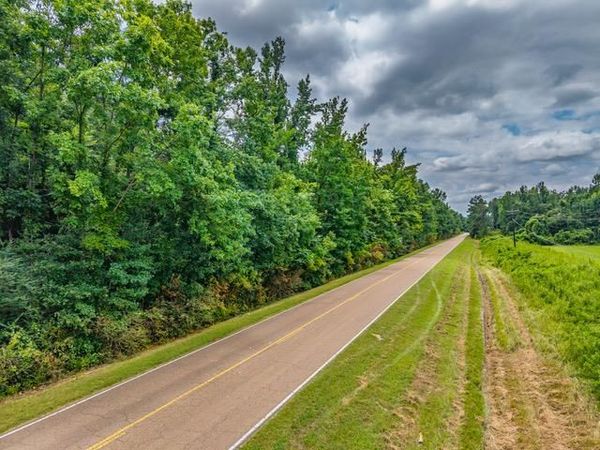 000 Cr. 303, Taylor, MS 38673