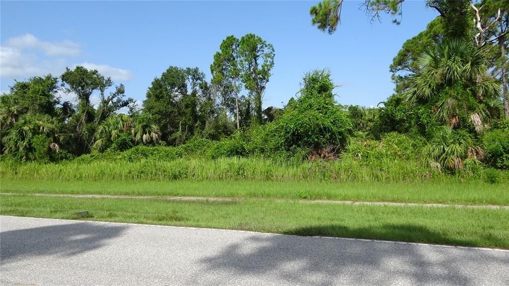 1901 E Price Boulevard, North Port, FL 34288 Photo