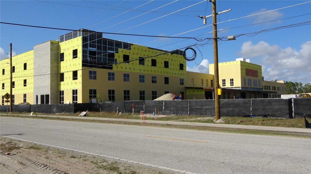 1901 E Price Boulevard, North Port, FL 34288 Photo