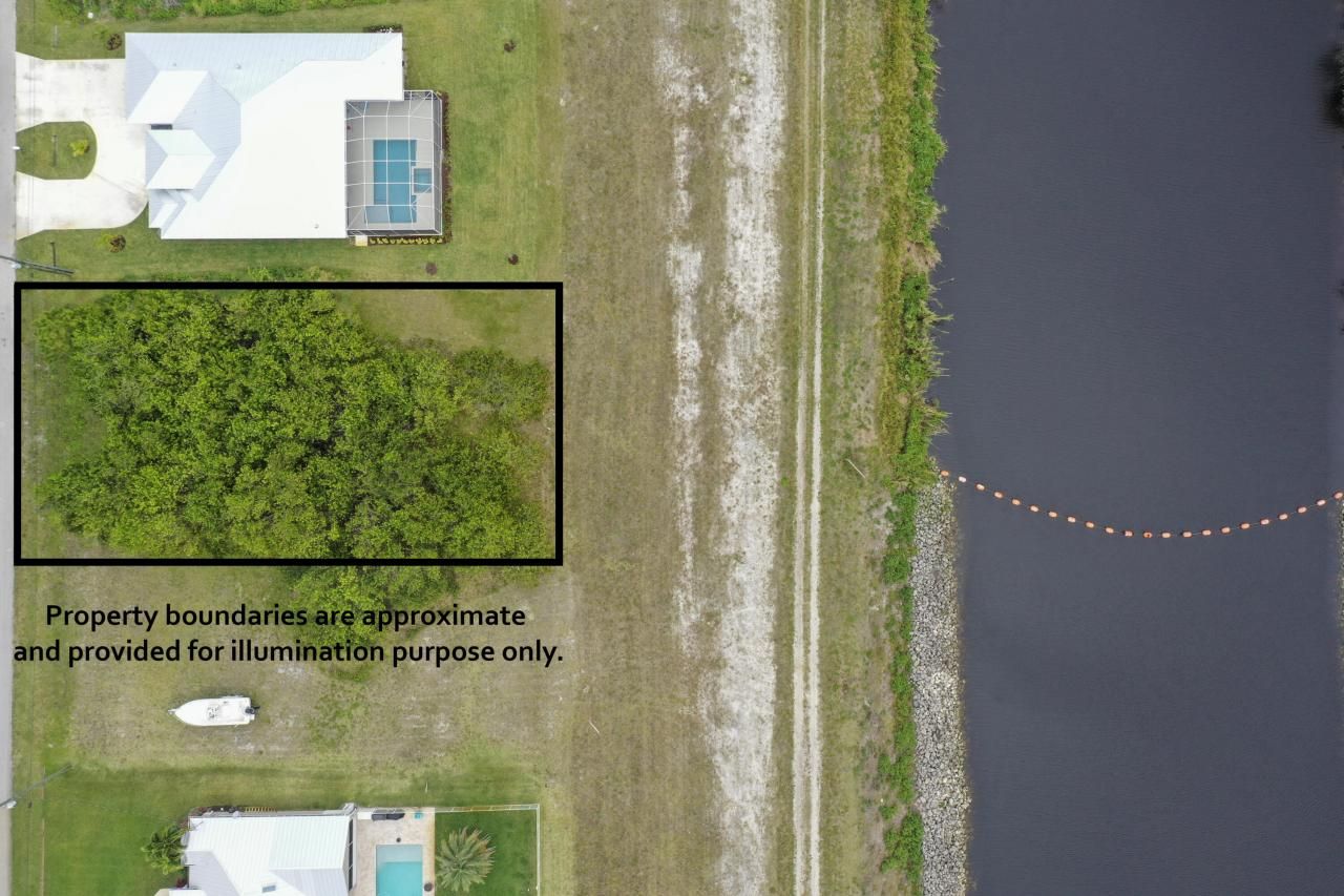 476 SW Bradshaw Circle, Port Saint Lucie, FL 34953 Photo