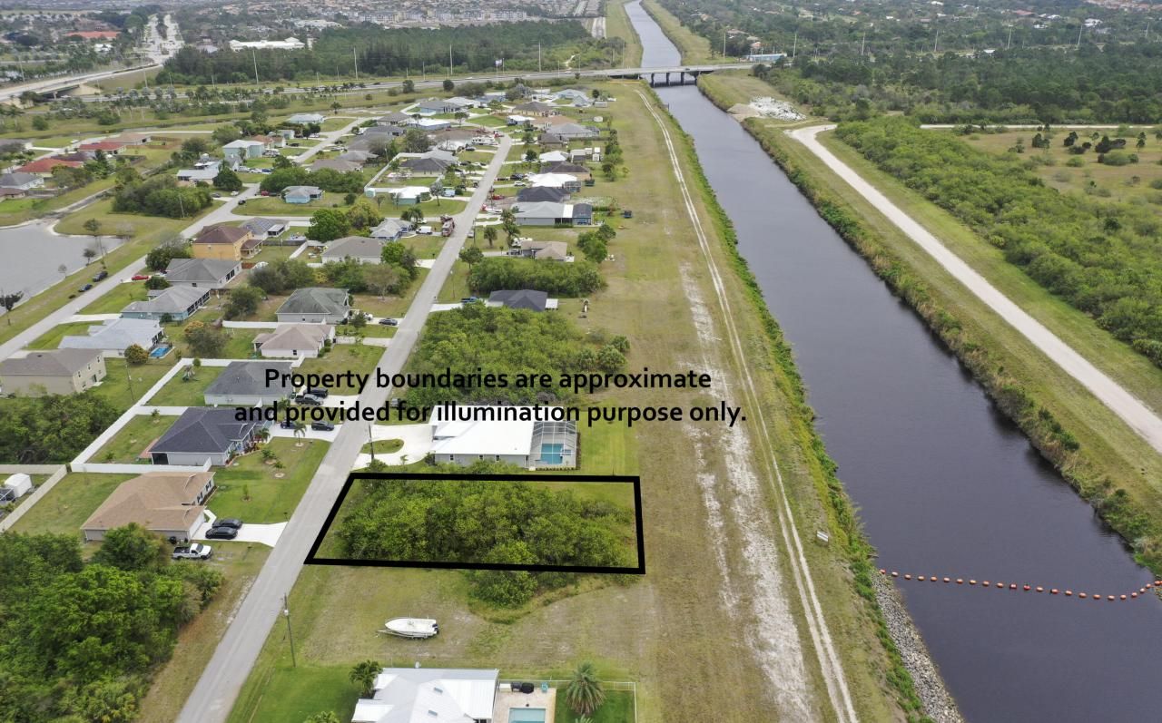 476 SW Bradshaw Circle, Port Saint Lucie, FL 34953 Photo