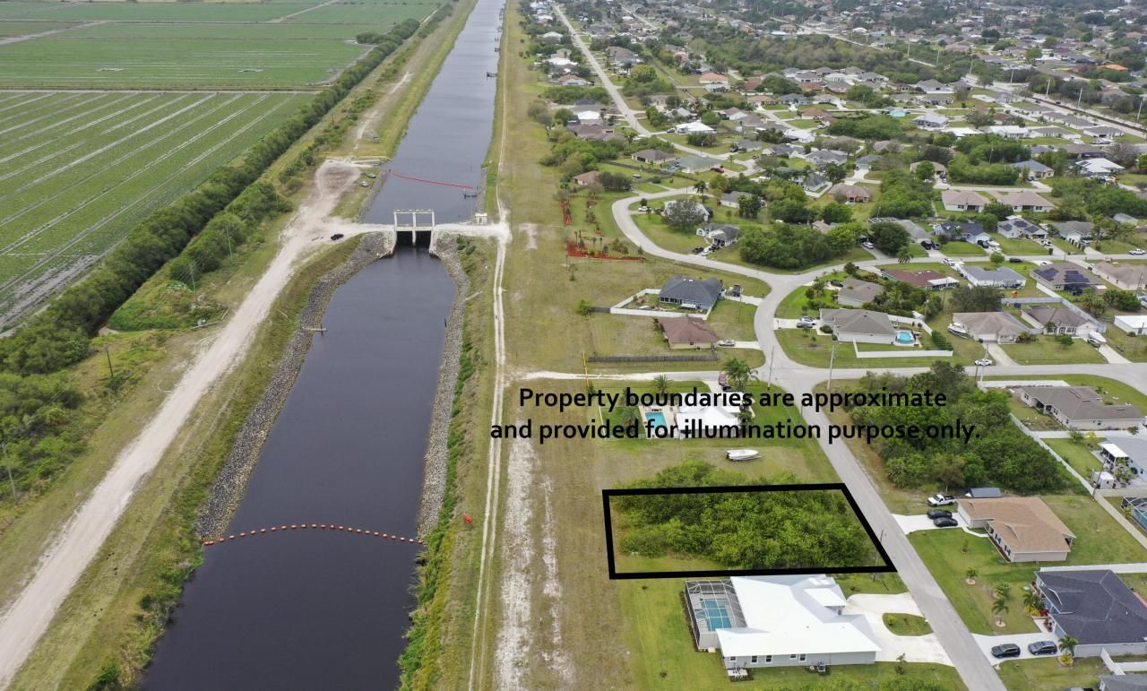 476 SW Bradshaw Circle, Port Saint Lucie, FL 34953 Photo