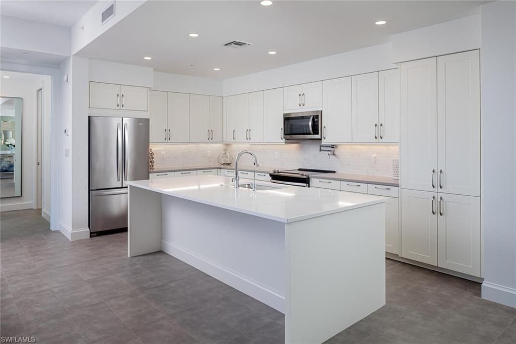 1111 Central Ave, Unit 412, Naples, FL 34102 Photo