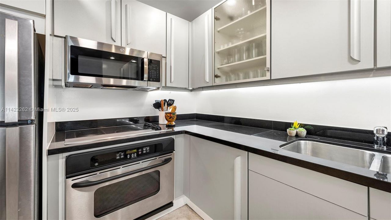 Please Call For Address, Unit 1632, Miami Beach, FL 33139 Photo