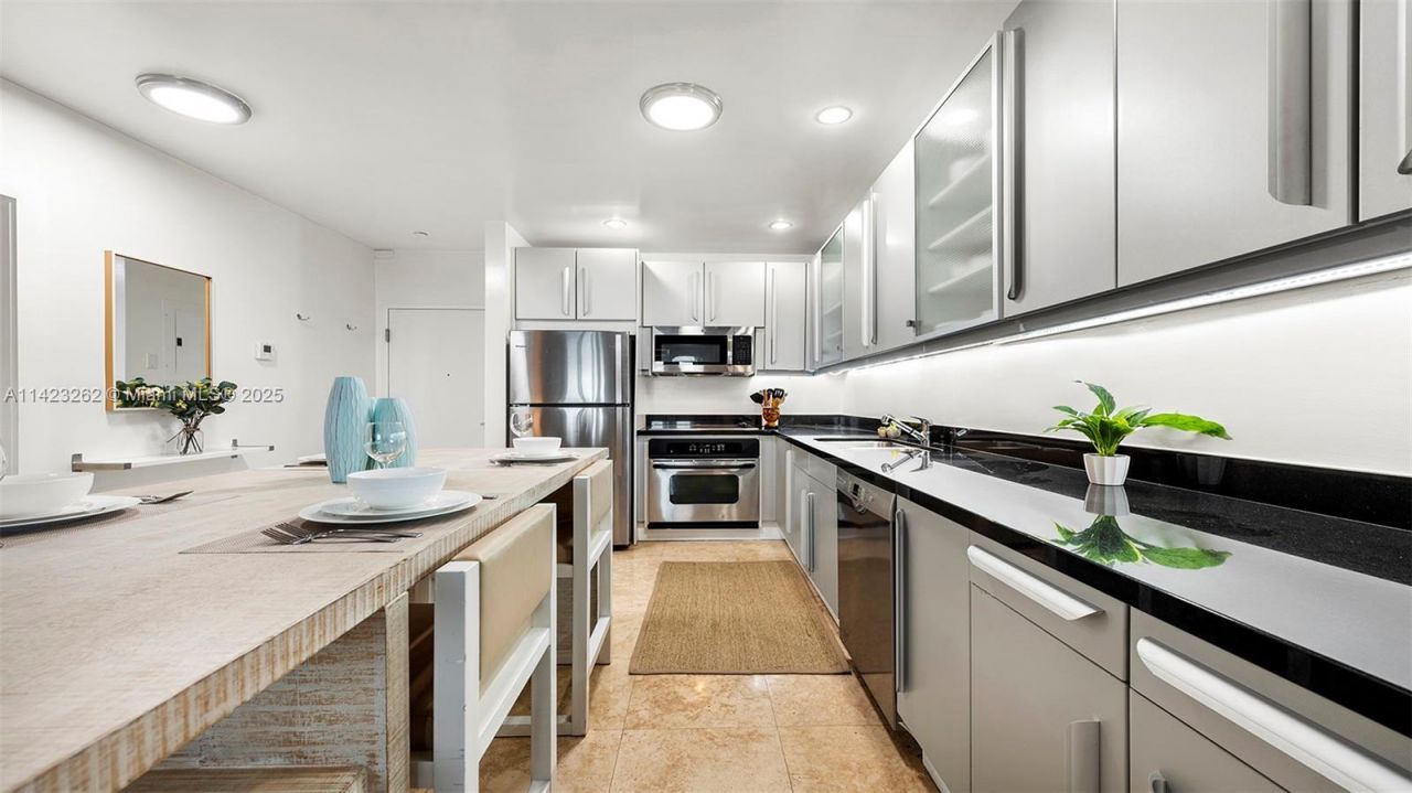 Please Call For Address, Unit 1632, Miami Beach, FL 33139 Photo