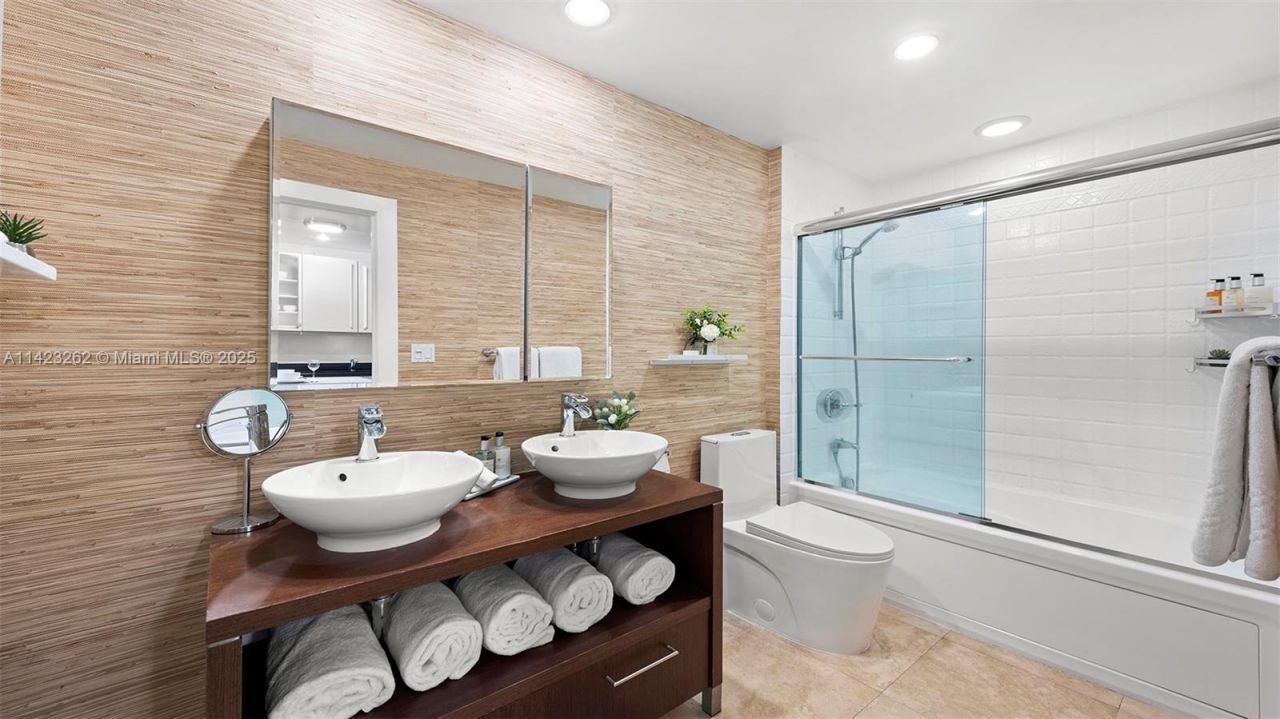 Please Call For Address, Unit 1632, Miami Beach, FL 33139 Photo