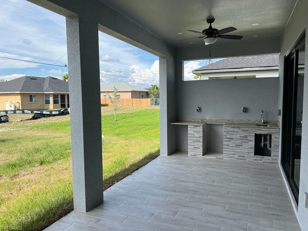 345 Diplomat Pkwy E, Cape Coral, FL 33909 Photo