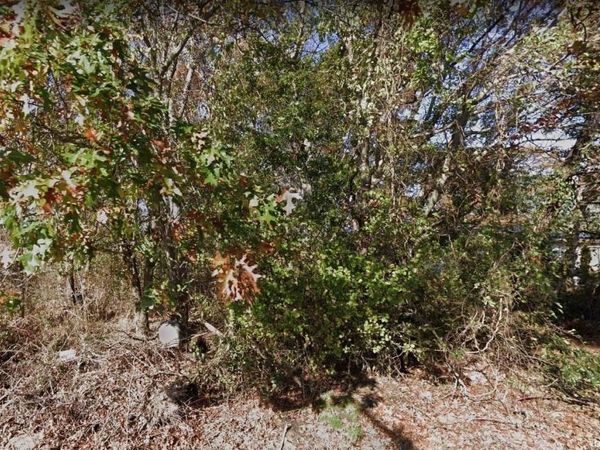 Amarr Drive, Shirley, NY 11967