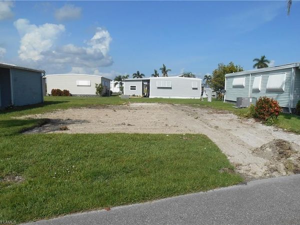 266 Shoreland DR, FORT MYERS, FL 33905