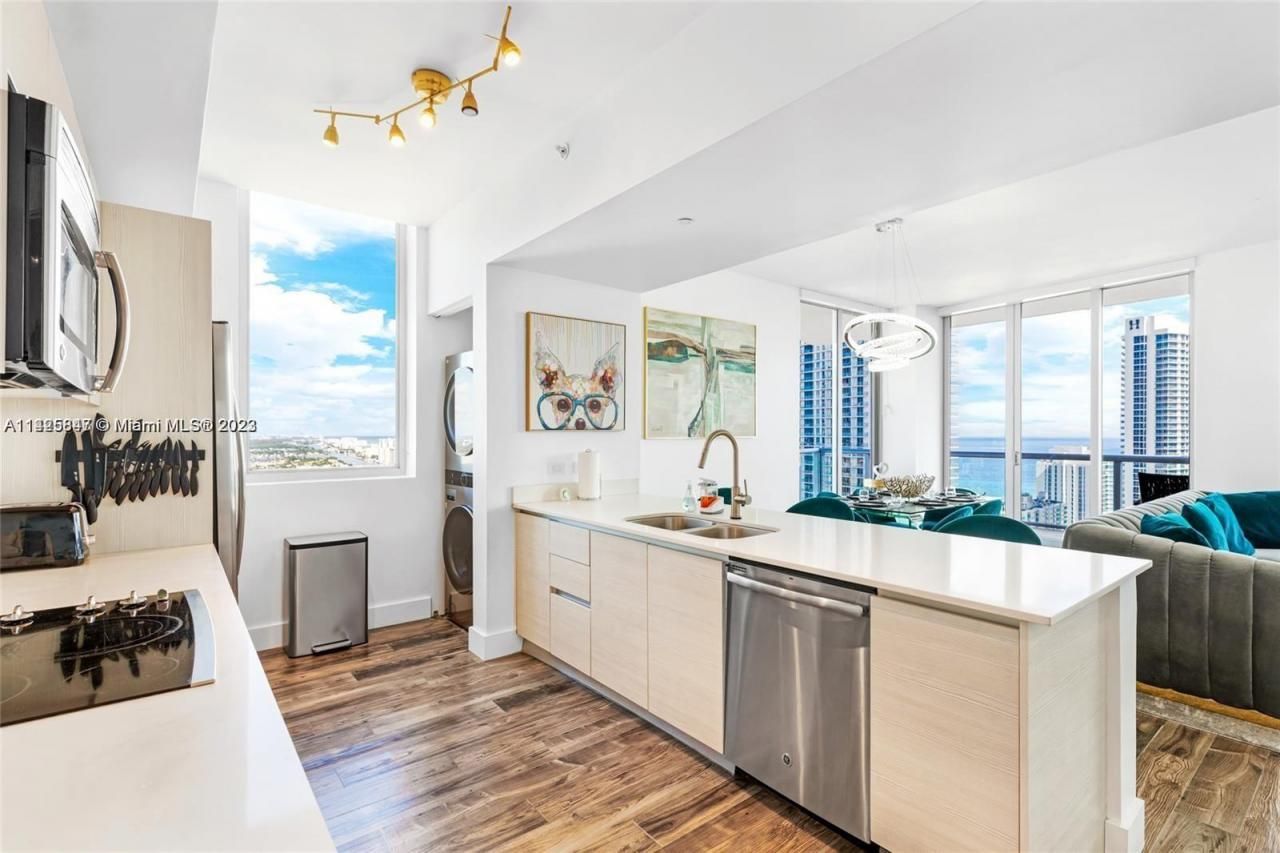 2600 E Hallandale Beach Blvd, Unit T3302, Hallandale Beach, FL 33009 Photo