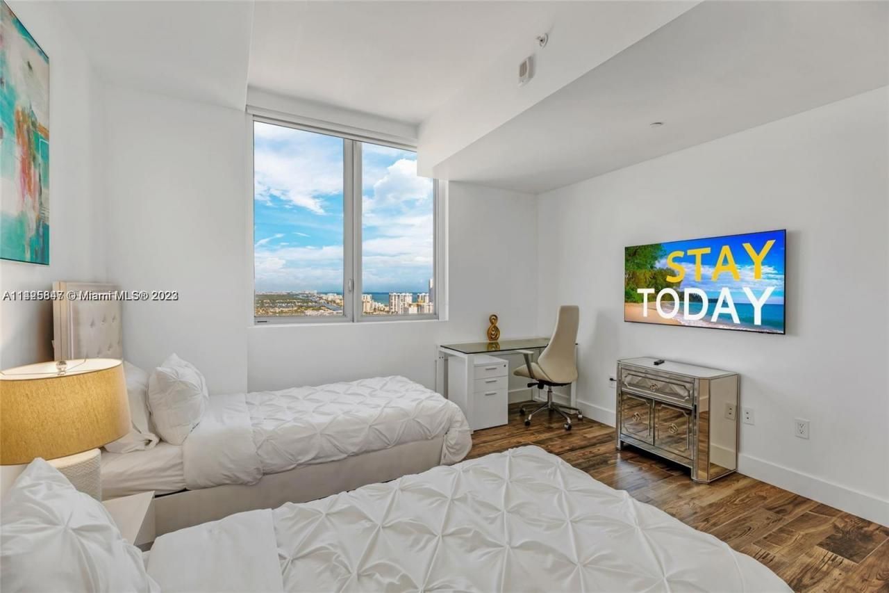 2600 E Hallandale Beach Blvd, Unit T3302, Hallandale Beach, FL 33009 Photo