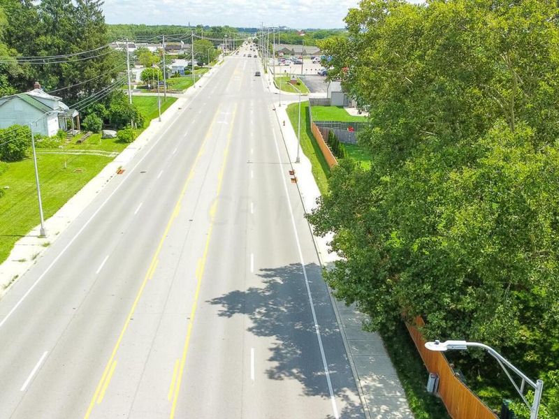 2074 Hard Road, Columbus, OH 43235 Photo 6