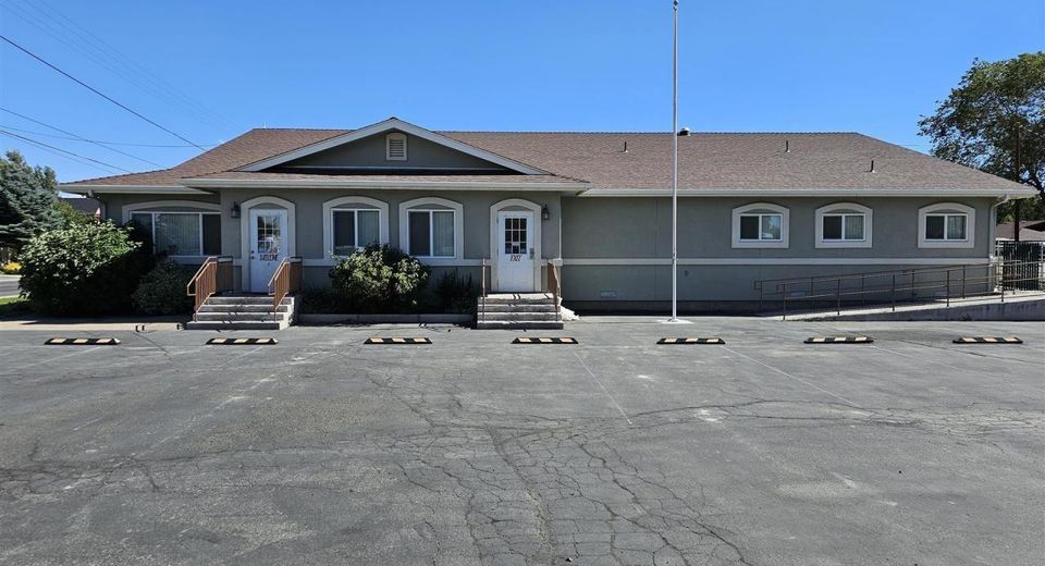 405 S Main Street, Yerington, NV 89447 Photo