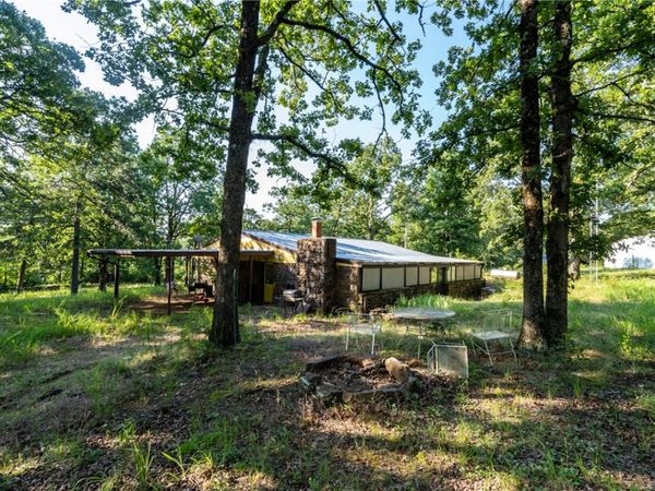 22132 Ray Wc 4425 Road, Evansville, AR 72948