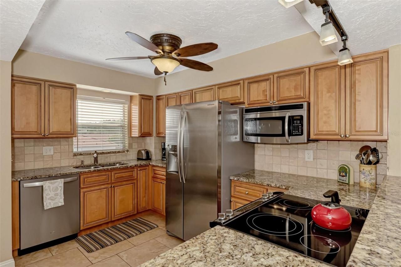 116 Vista Hermosa Circle, Unit 210C, Sarasota, FL 34242 Photo