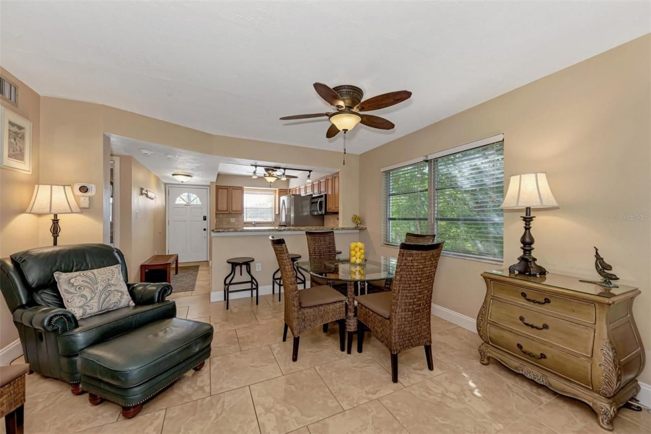 116 Vista Hermosa Circle, Unit 210C, Sarasota, FL 34242 Photo
