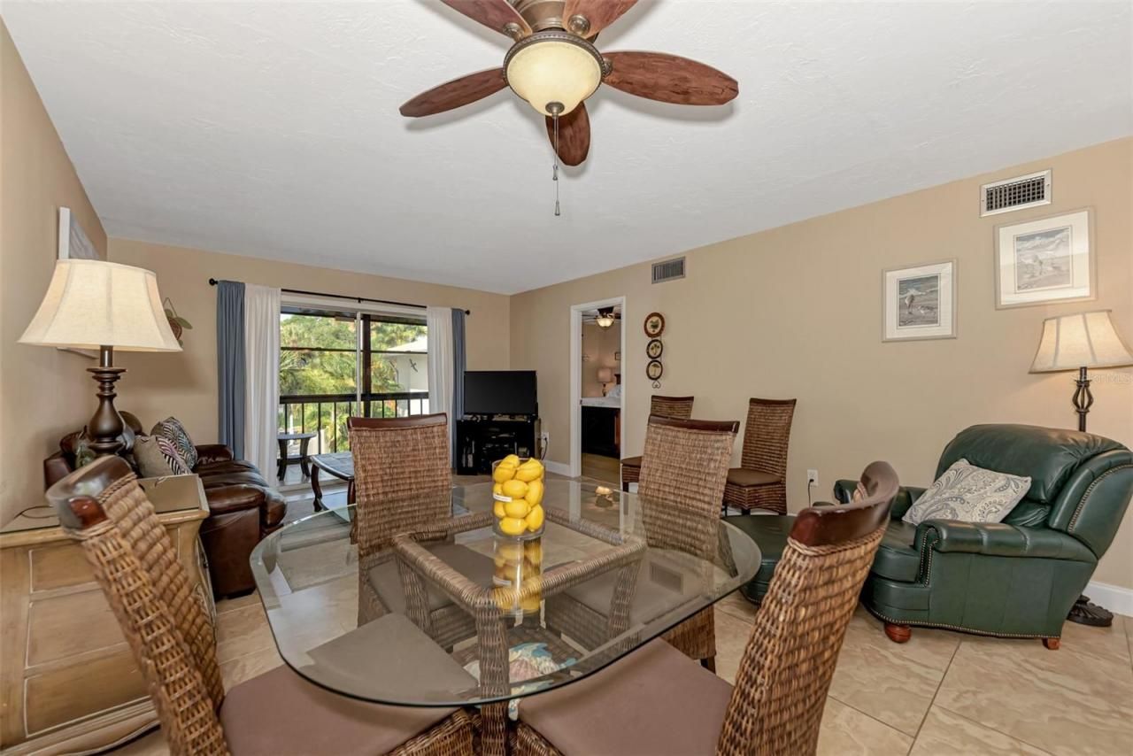 116 Vista Hermosa Circle, Unit 210C, Sarasota, FL 34242 Photo