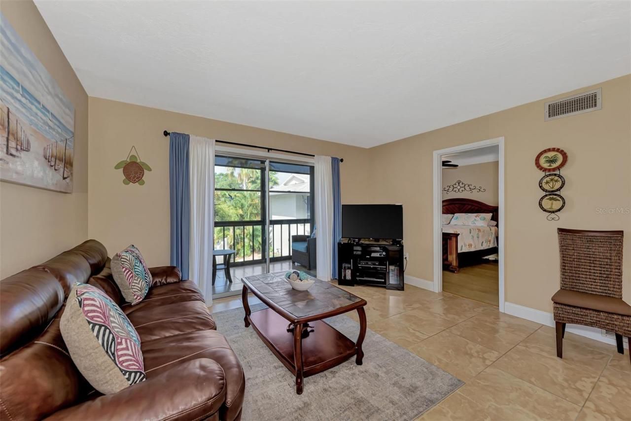 116 Vista Hermosa Circle, Unit 210C, Sarasota, FL 34242 Photo