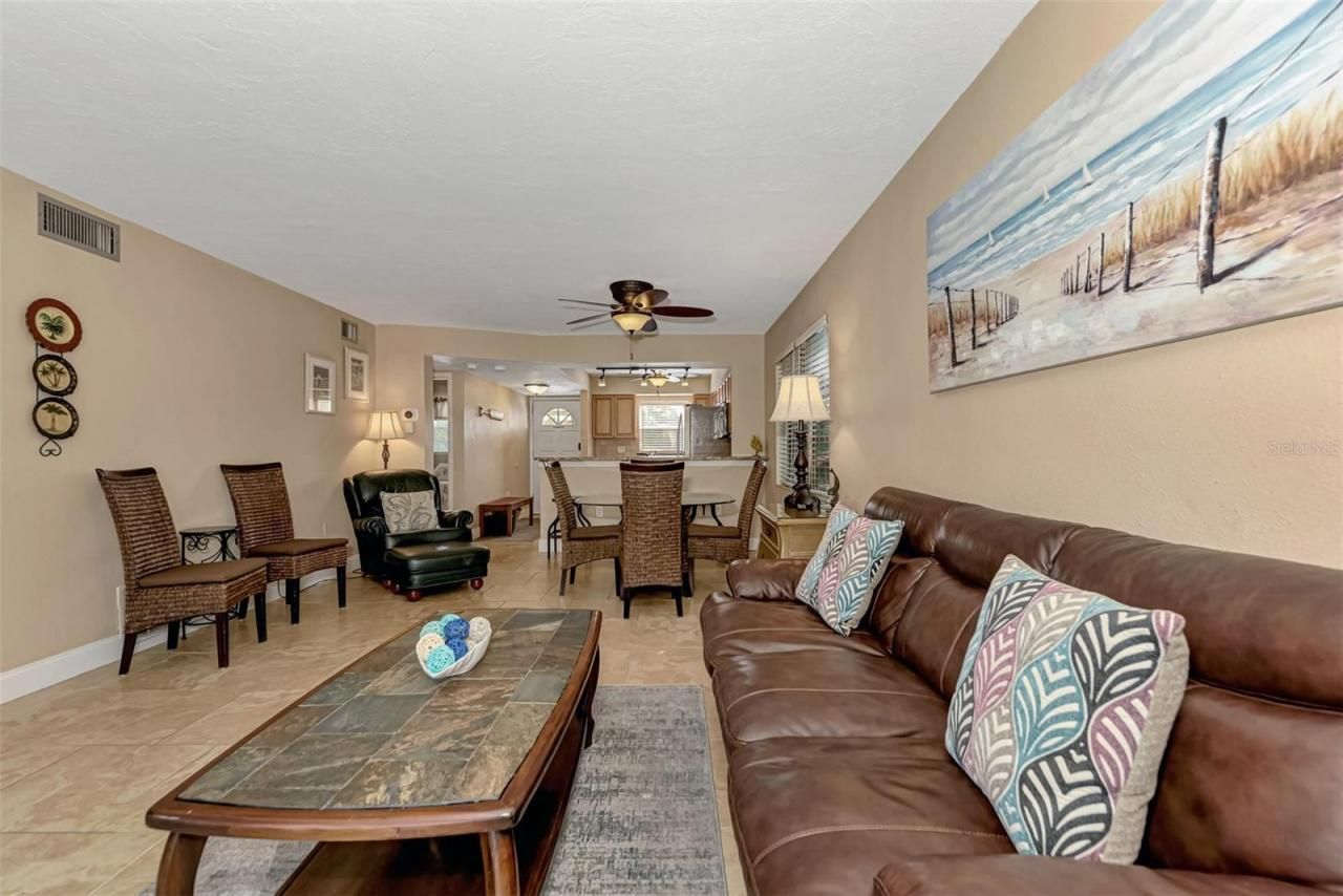 116 Vista Hermosa Circle, Unit 210C, Sarasota, FL 34242 Photo