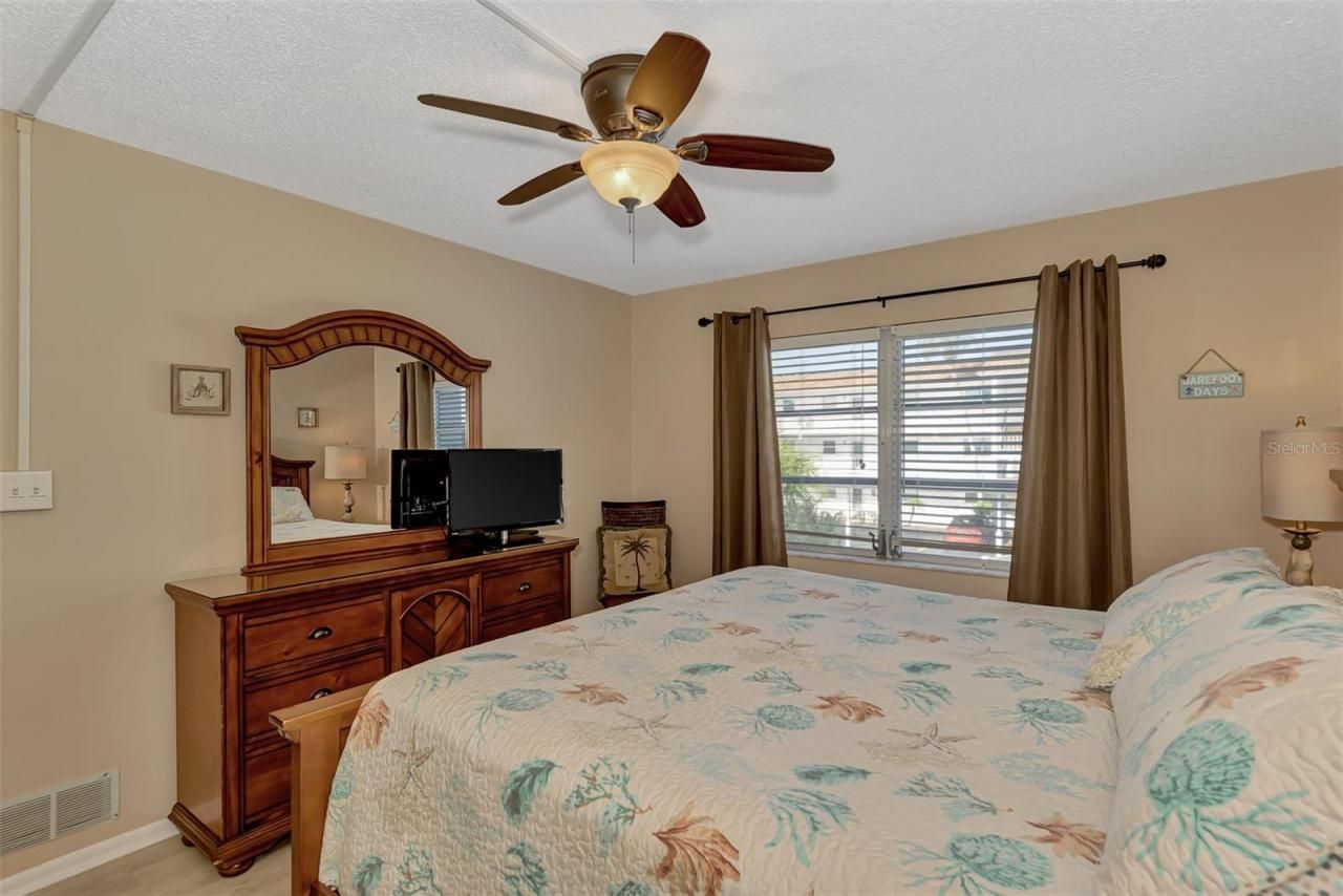 116 Vista Hermosa Circle, Unit 210C, Sarasota, FL 34242 Photo