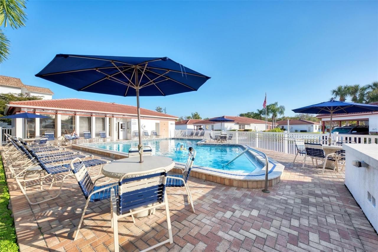 116 Vista Hermosa Circle, Unit 210C, Sarasota, FL 34242 Photo