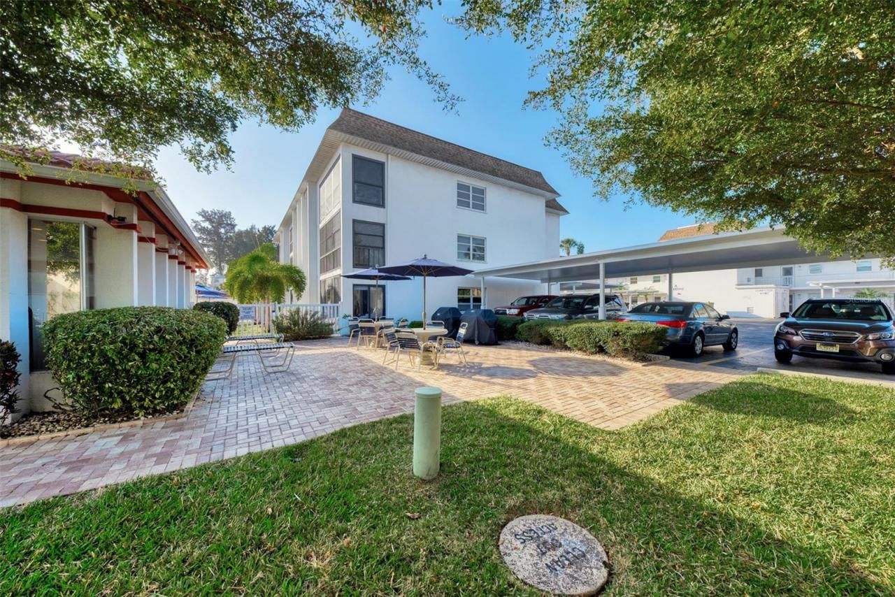116 Vista Hermosa Circle, Unit 210C, Sarasota, FL 34242 Photo