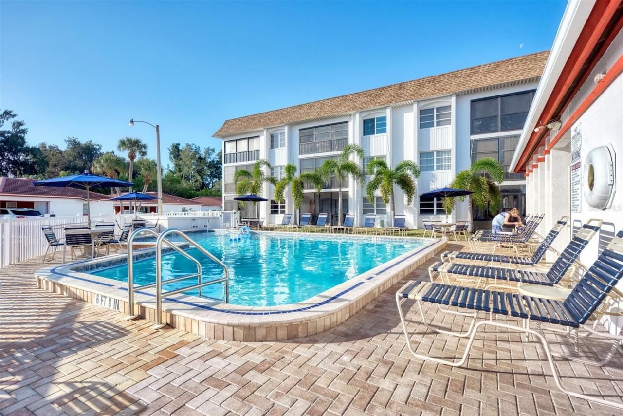 116 Vista Hermosa Circle, Unit 210C, Sarasota, FL 34242 Photo