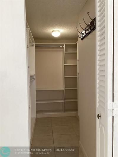 100 Golden Isles Drive, Unit 4-414, Hallandale Beach, FL 33009 Photo