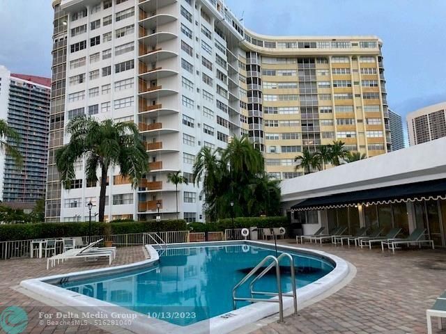 100 Golden Isles Drive, Unit 4-414, Hallandale Beach, FL 33009 Photo