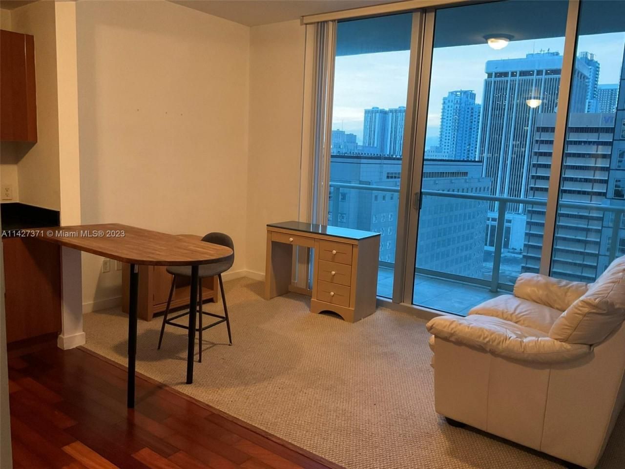 300 S Biscayne Blvd, Unit T-1703, Miami, FL 33131 Photo