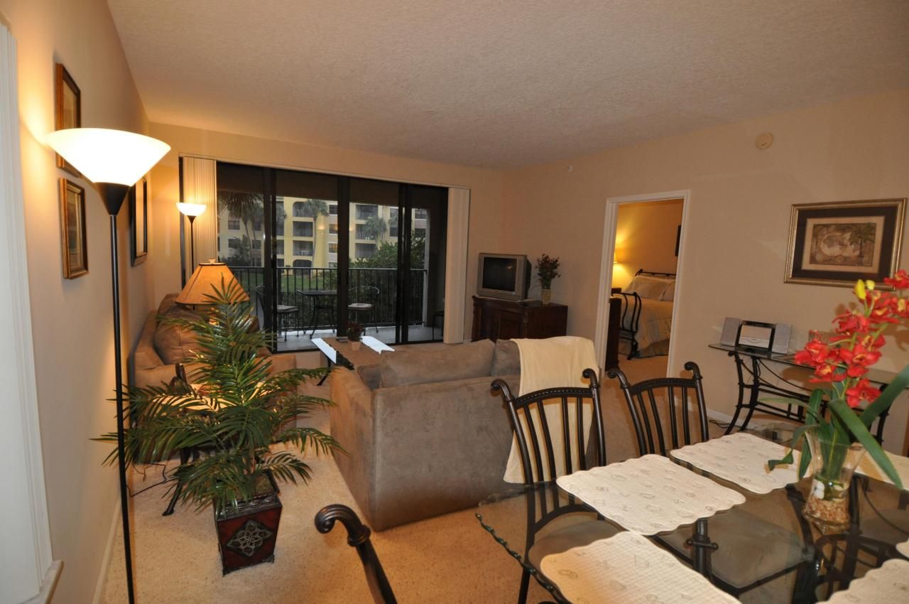 200 Uno Lago Drive, Unit 201, Juno Beach, FL 33408 Photo