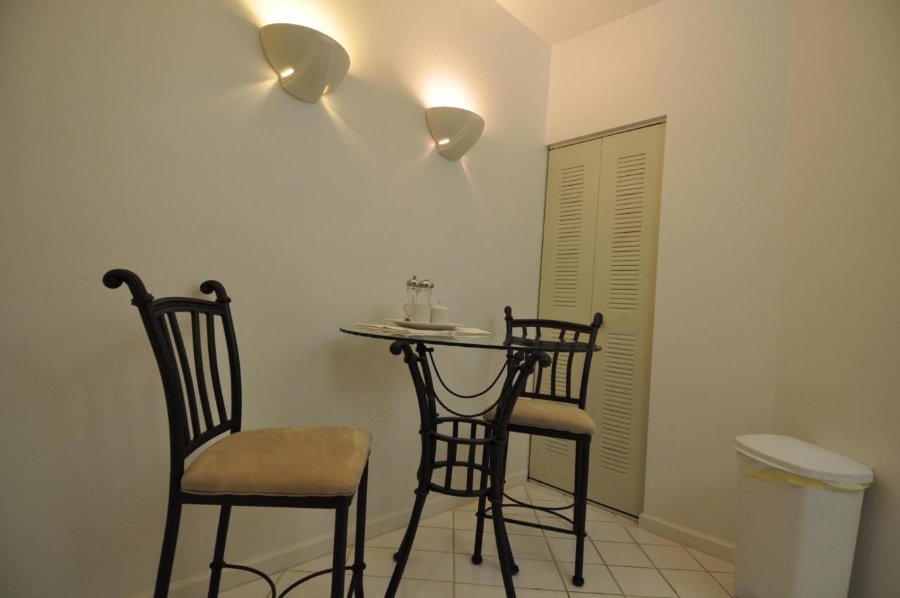 200 Uno Lago Drive, Unit 201, Juno Beach, FL 33408 Photo