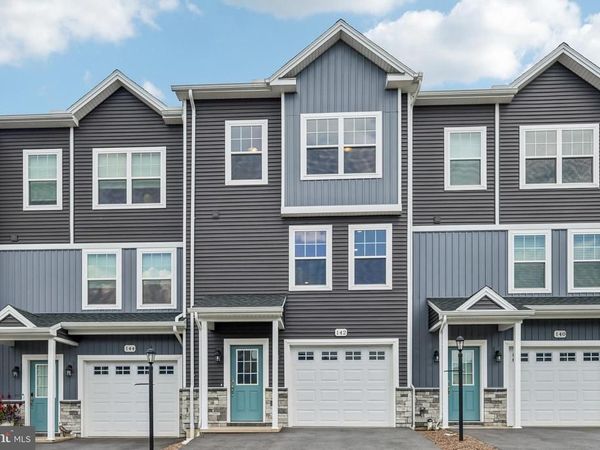 142 HIGHPOINT PARK DRIVE, PLEASANT GAP, PA 16823