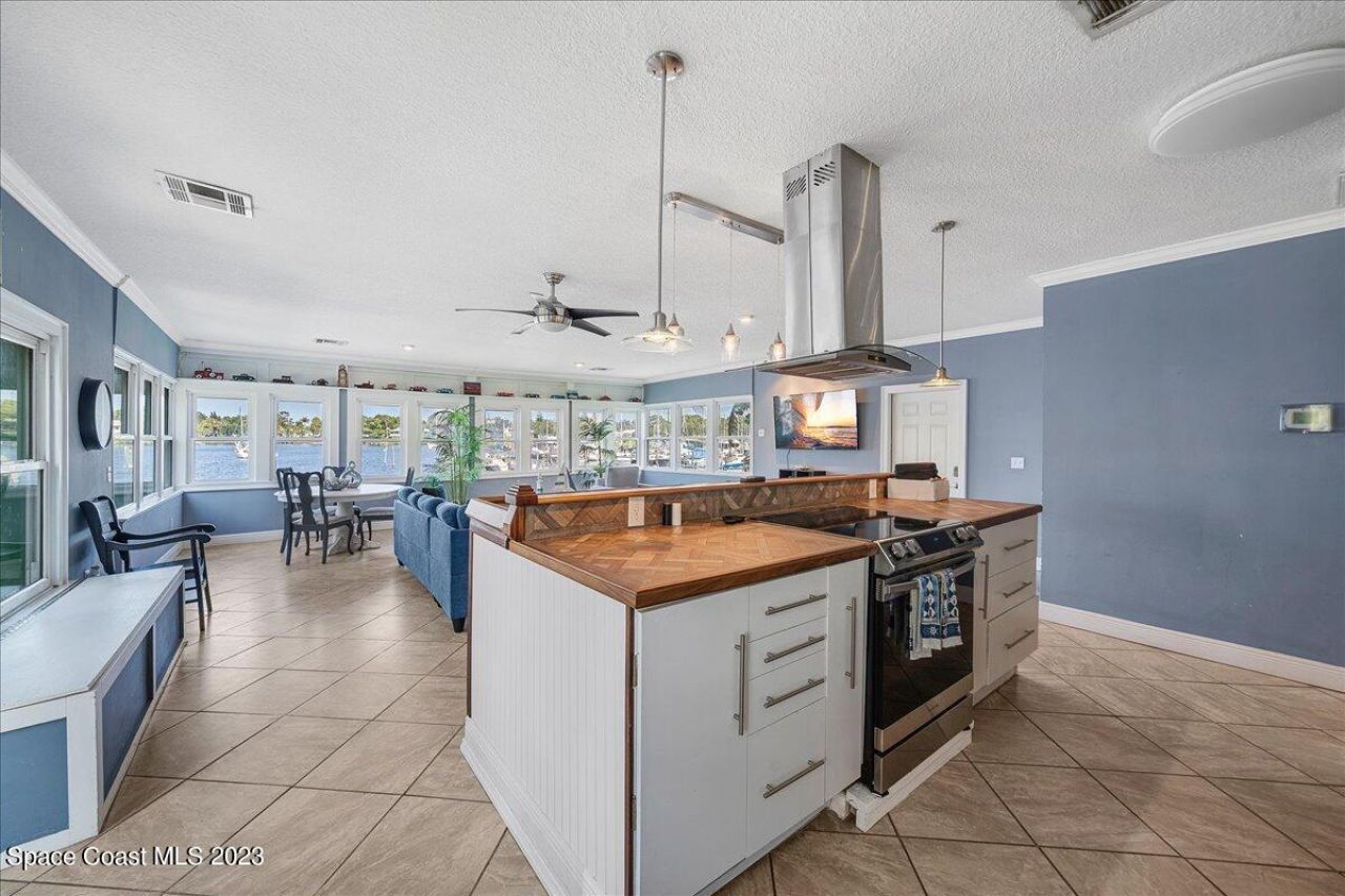 973 N Harbor City Boulevard, Melbourne, FL 32935 Photo