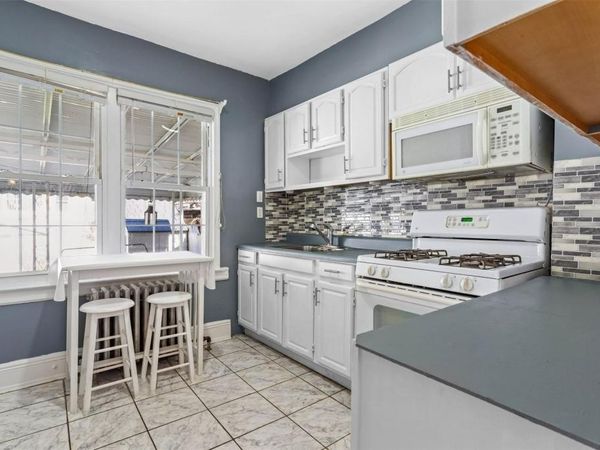 127-15 102 Avenue, Richmond Hill, NY 11418