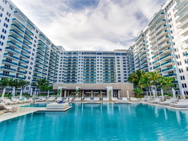 102 24th St, Unit 1006, Miami Beach, FL 33139