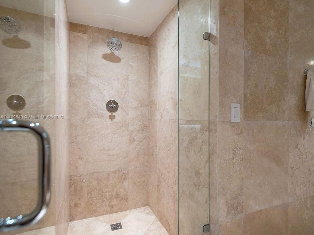 102 24th St, Unit 1006, Miami Beach, FL 33139 Photo